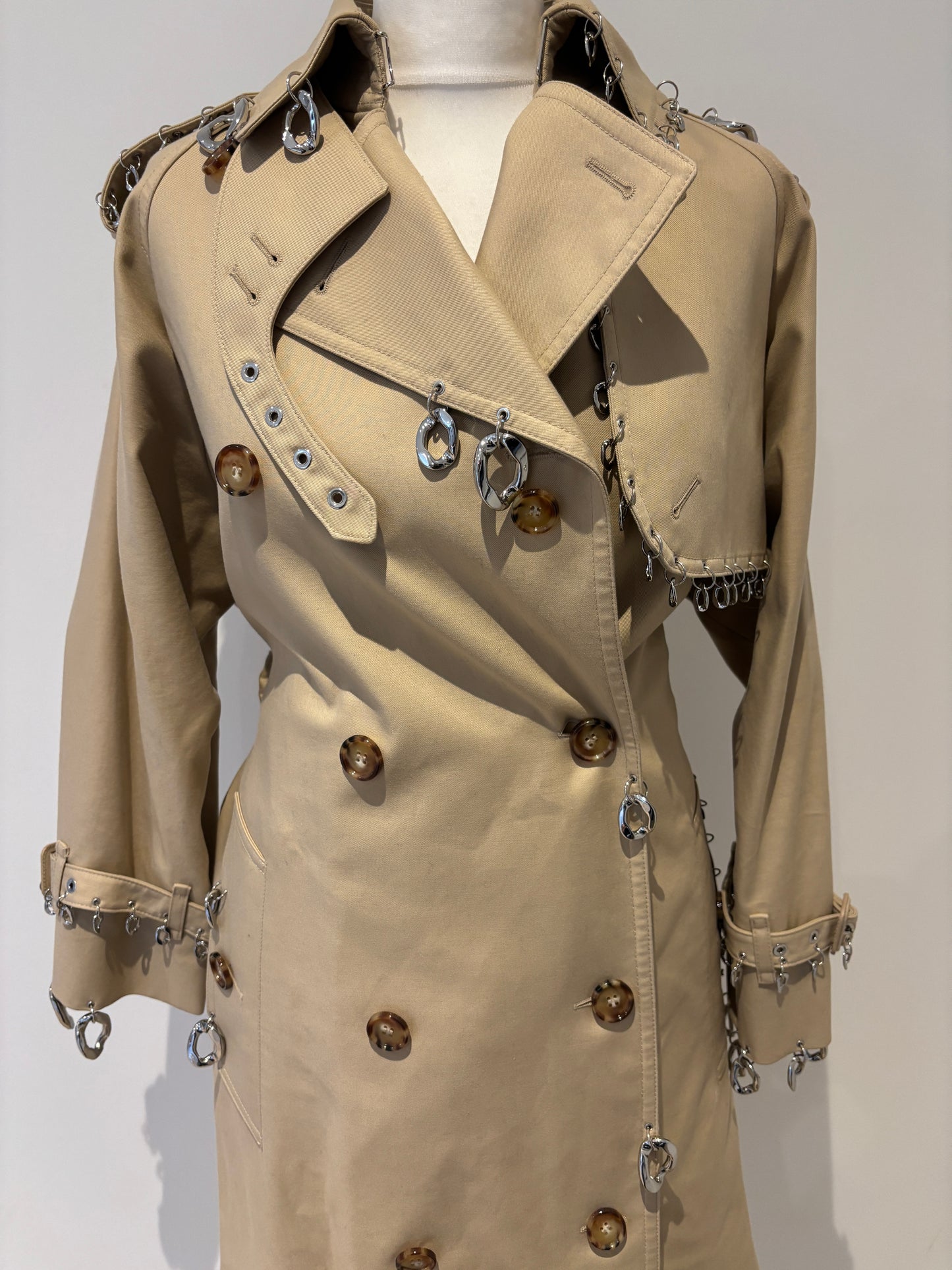 Burberry FW 2022 Chain Link Piercing Cotton Gabardine Trench Coat